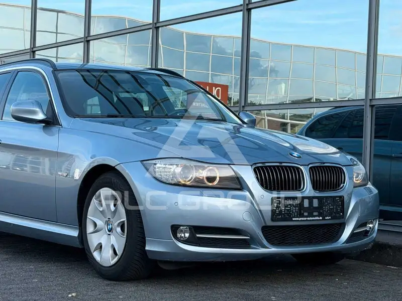 2012 BMW 320