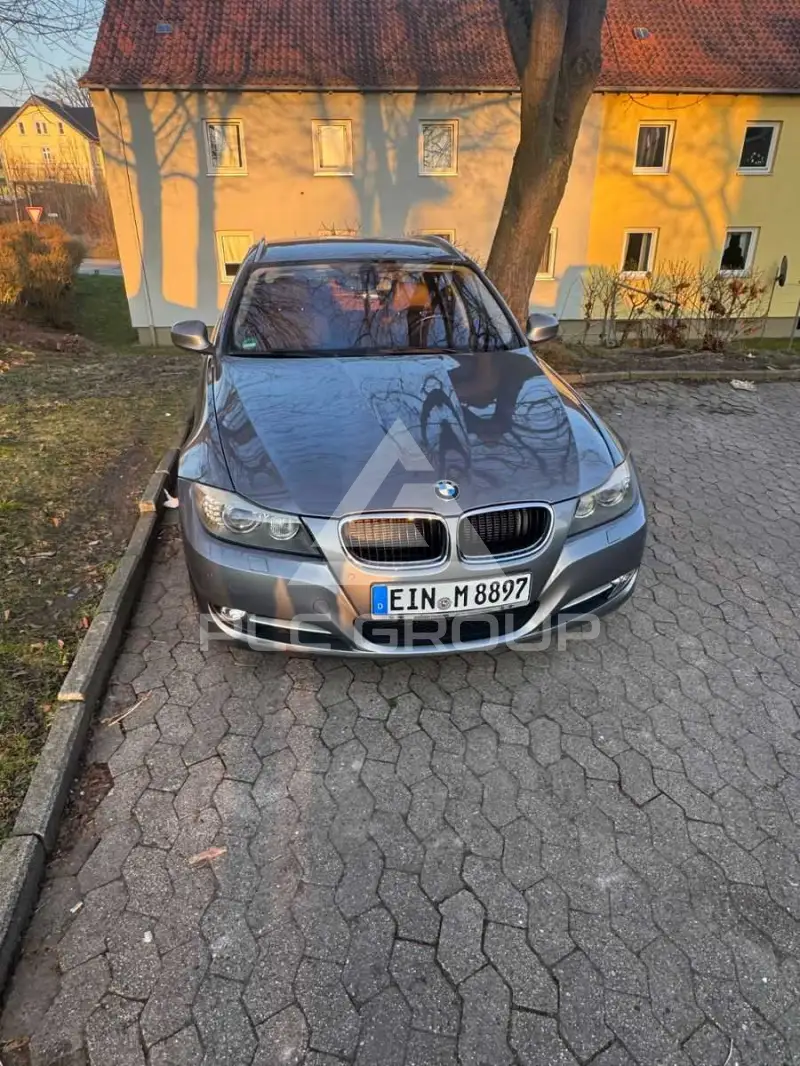 2012 BMW 320