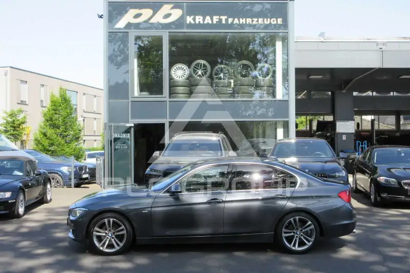 2012 BMW 320
