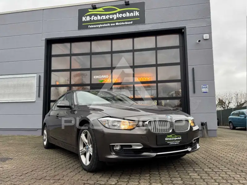 2012 BMW 320