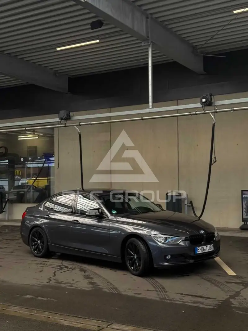 2012 BMW 320