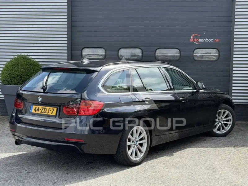 2012 BMW 320