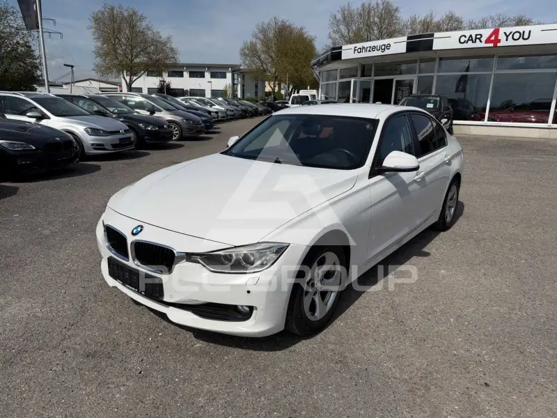2012 BMW 320