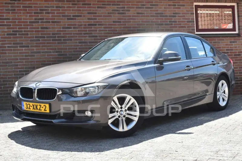 2012 BMW 320