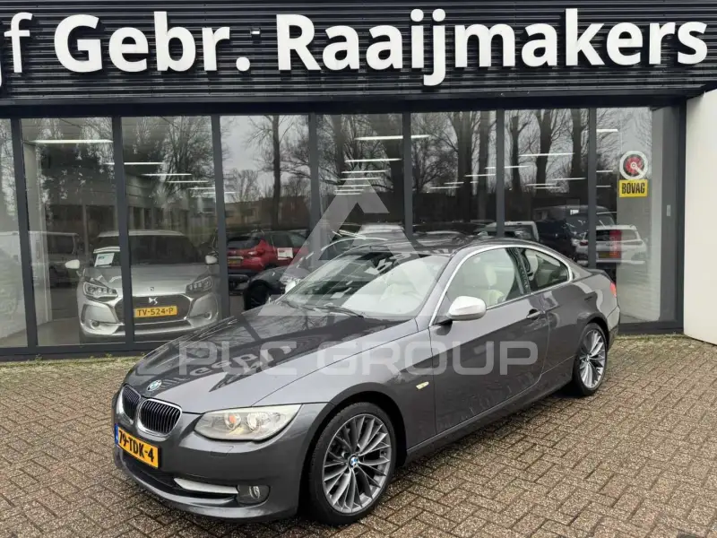 2012 BMW 320