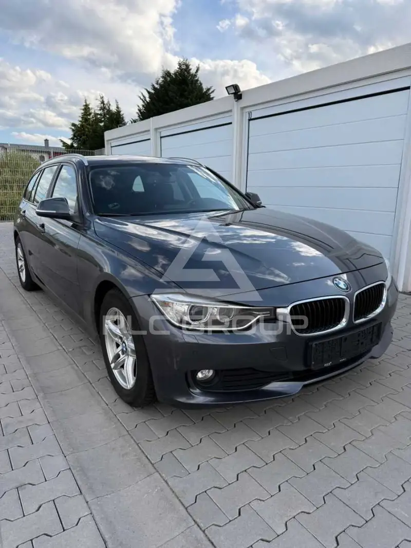 2012 BMW 320