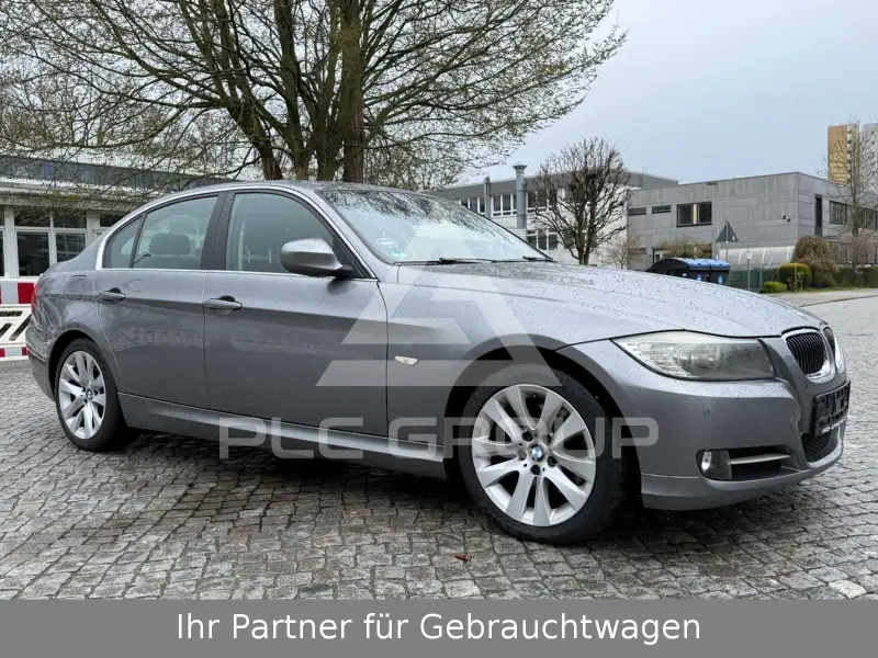2012 BMW 320