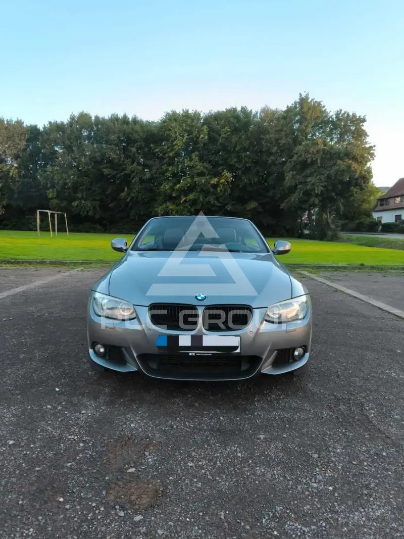 2012 BMW 330