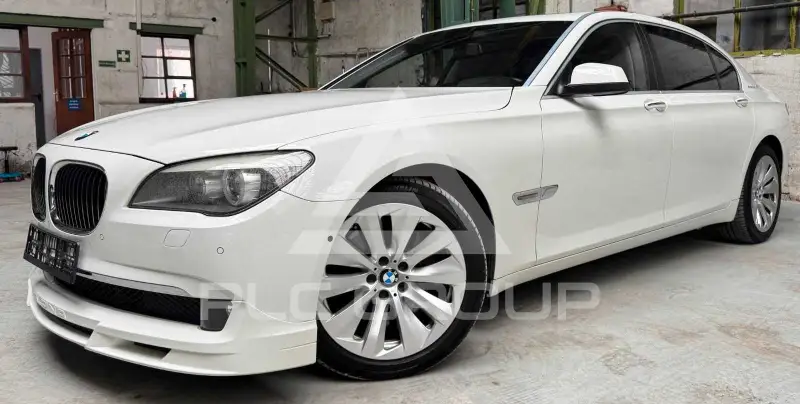 2012 BMW 750