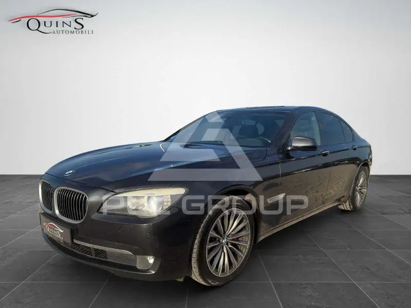 2012 BMW 730