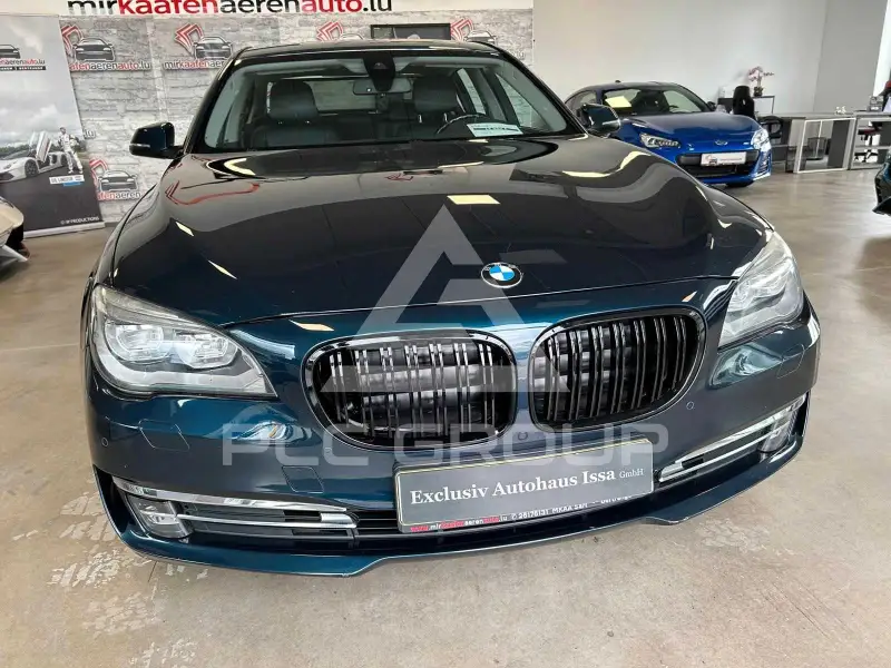 2012 BMW 730