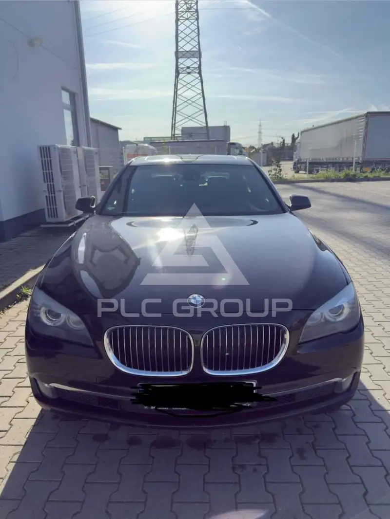 2012 BMW 730