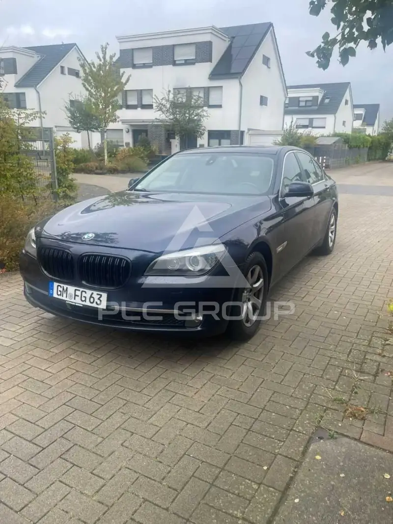 2012 BMW 730