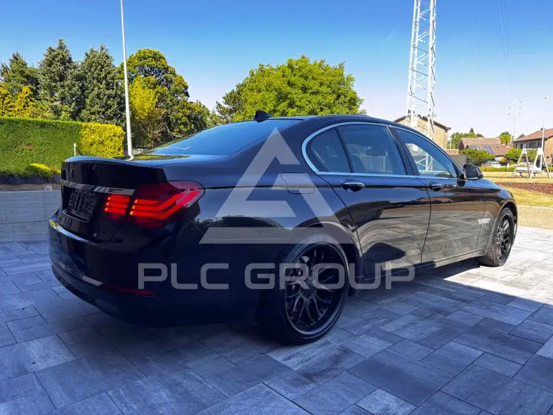 2012 BMW 730