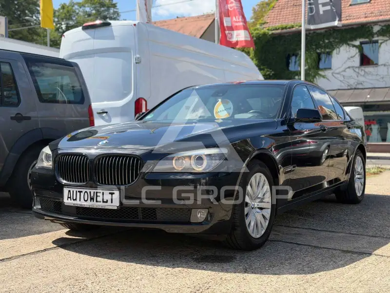 2012 BMW 730