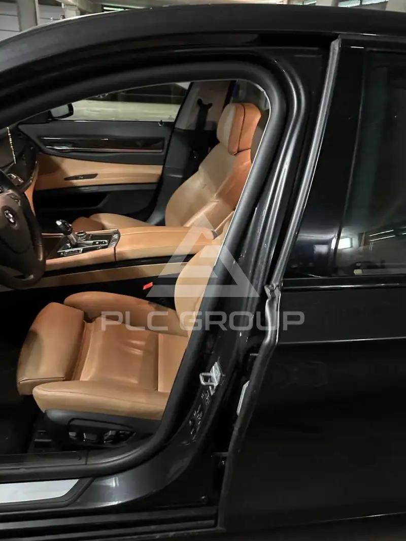 2012 BMW 730