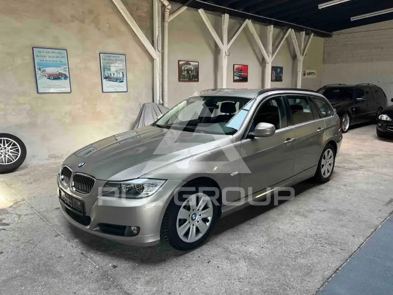 2012 BMW 318