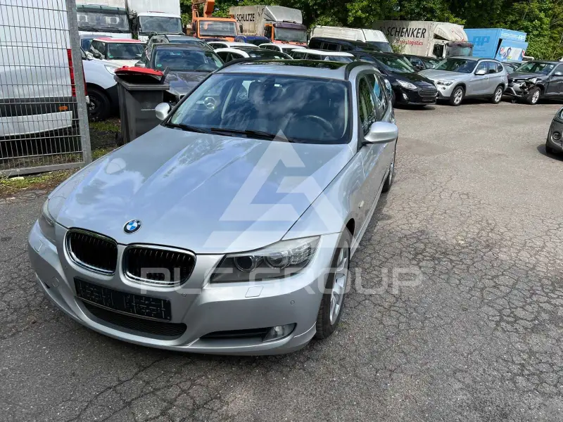 2012 BMW 318