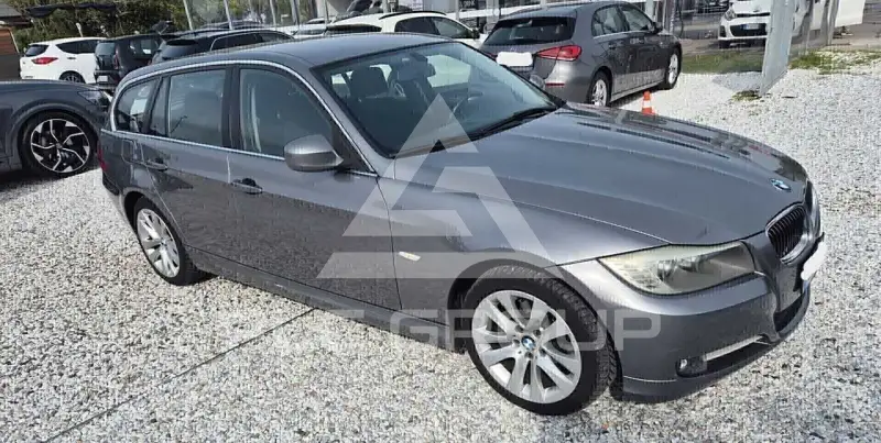 2012 BMW 318