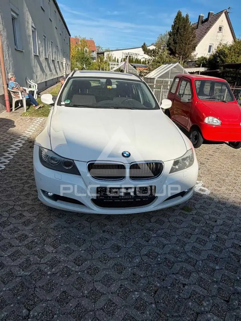 2012 BMW 318