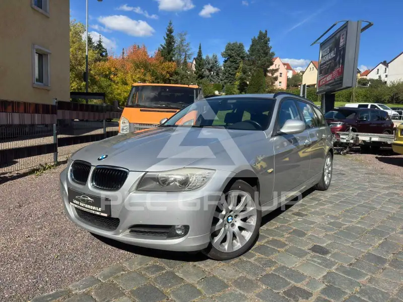 2012 BMW 318