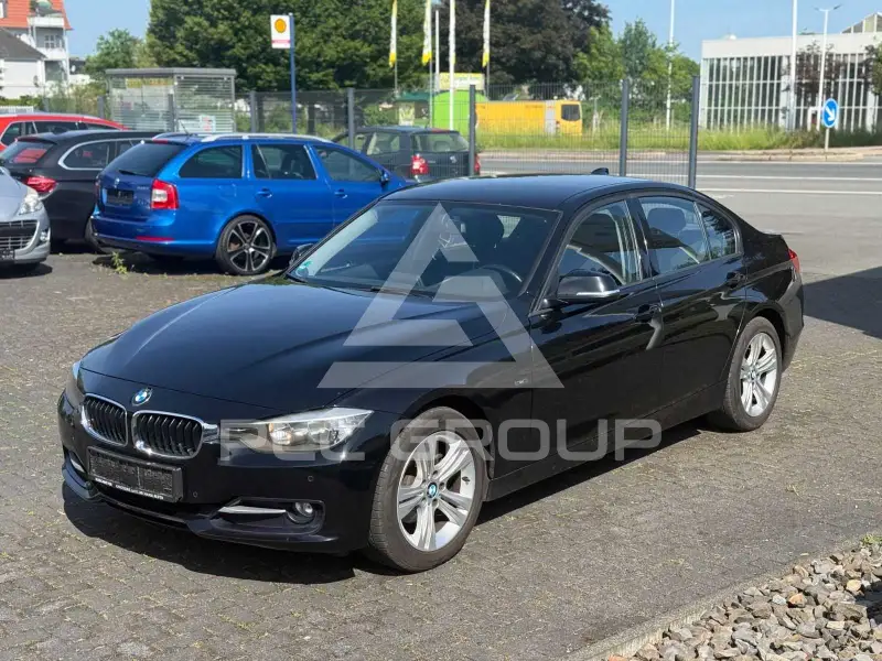 2012 BMW 318