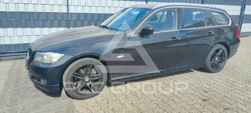 2012 BMW 318