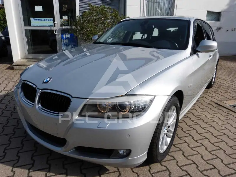 2012 BMW 318