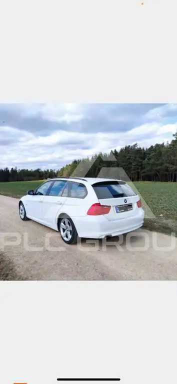 2012 BMW 318