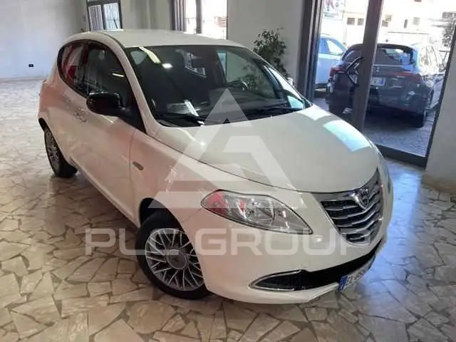 2012 Lancia YPSILON