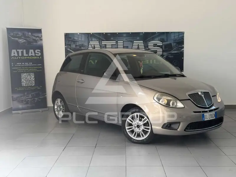 2012 Lancia YPSILON