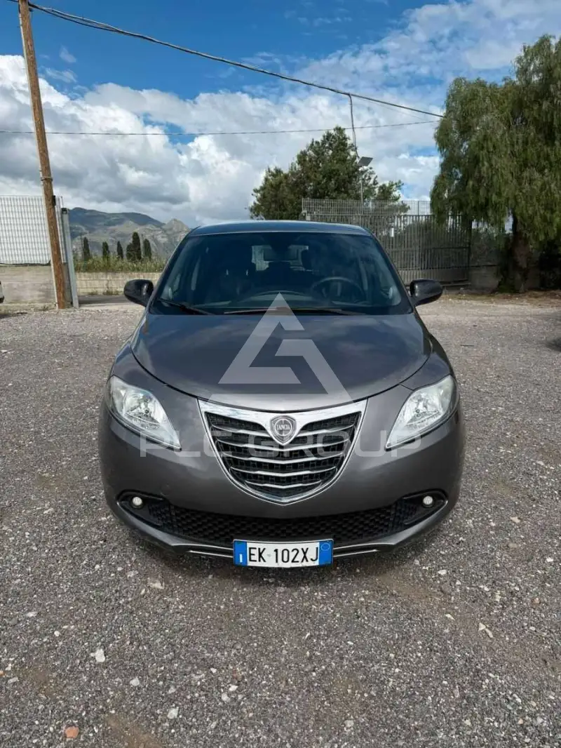 2012 Lancia YPSILON