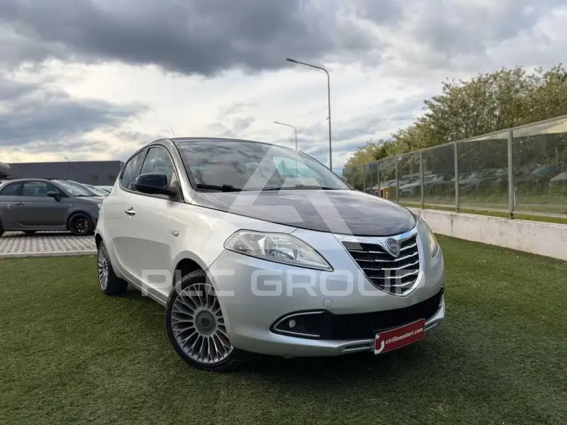 2012 Lancia YPSILON
