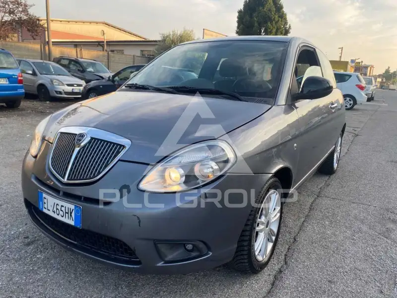2012 Lancia YPSILON