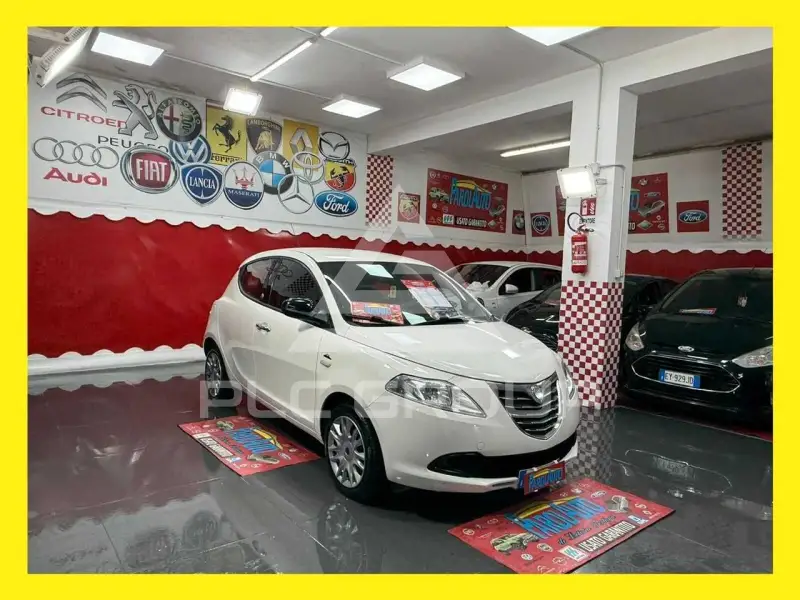 2012 Lancia YPSILON