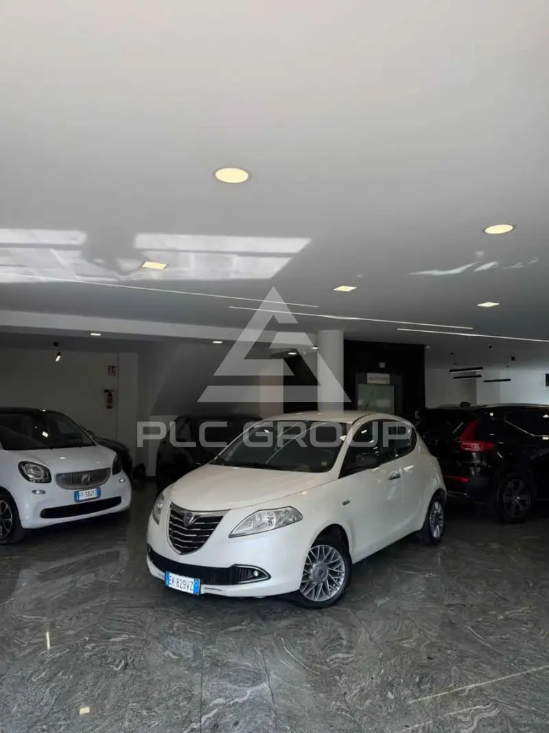 2012 Lancia YPSILON
