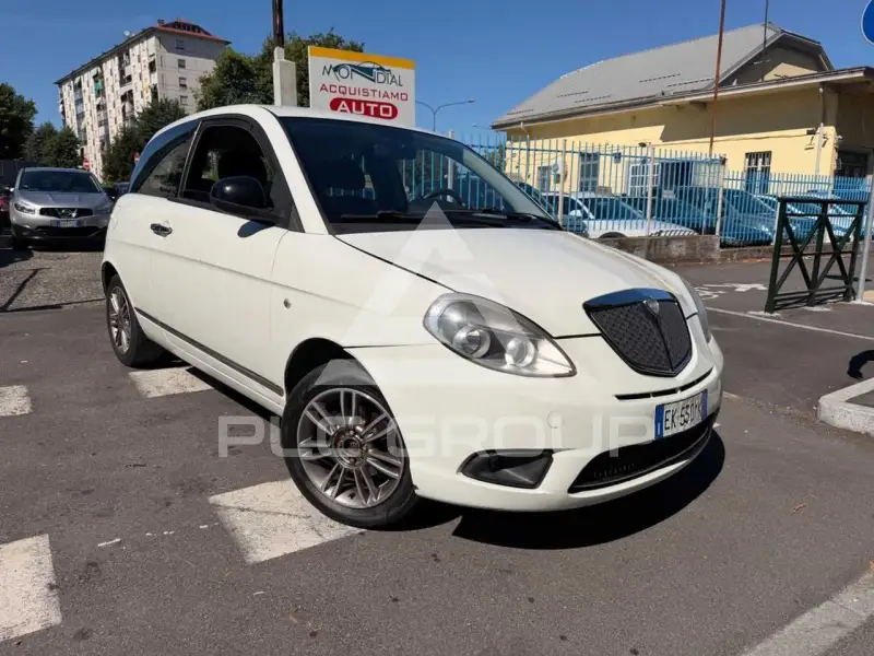2012 Lancia YPSILON