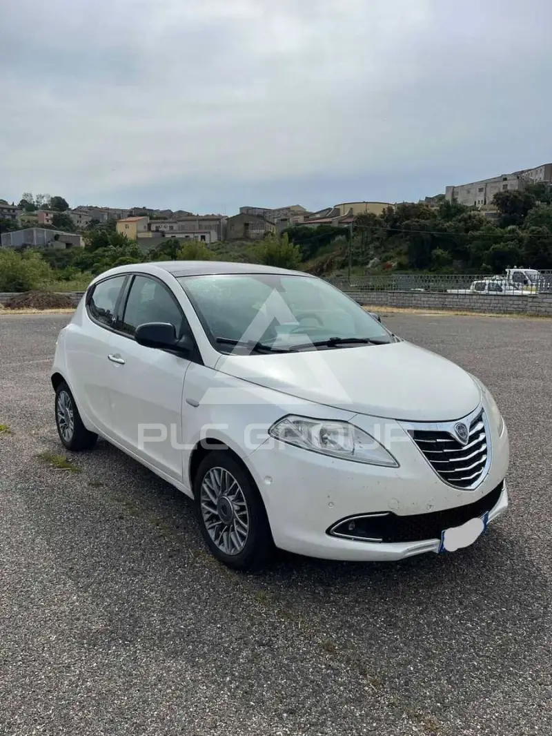 2012 Lancia YPSILON