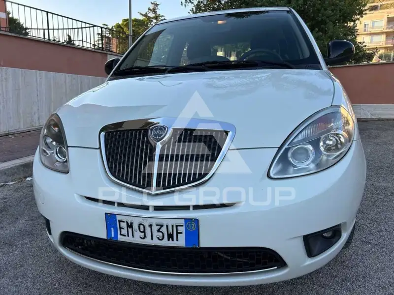 2012 Lancia YPSILON