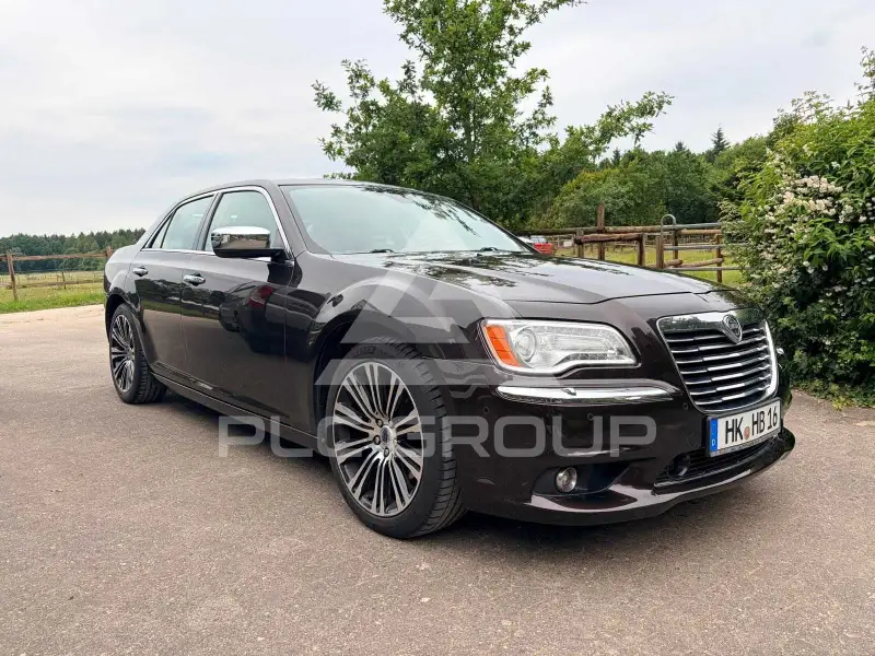 2012 Lancia Thema