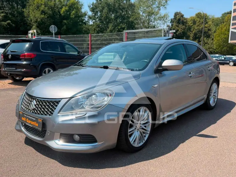 2012 Suzuki KIZASHI