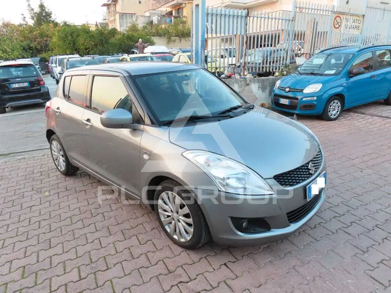 2012 Suzuki SWIFT