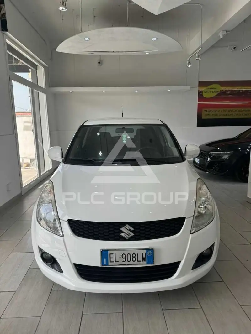 2012 Suzuki SWIFT