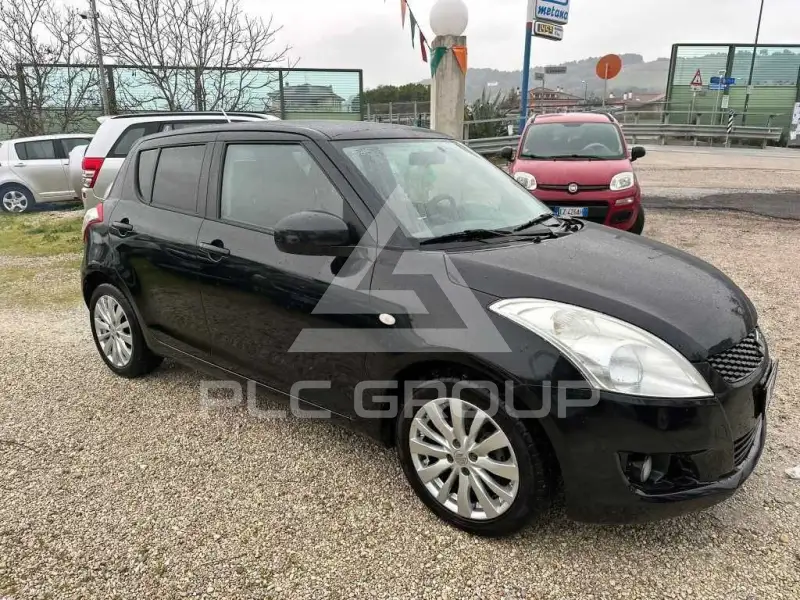 2012 Suzuki SWIFT