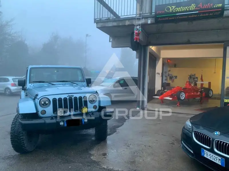 2012 Jeep WRANGLER