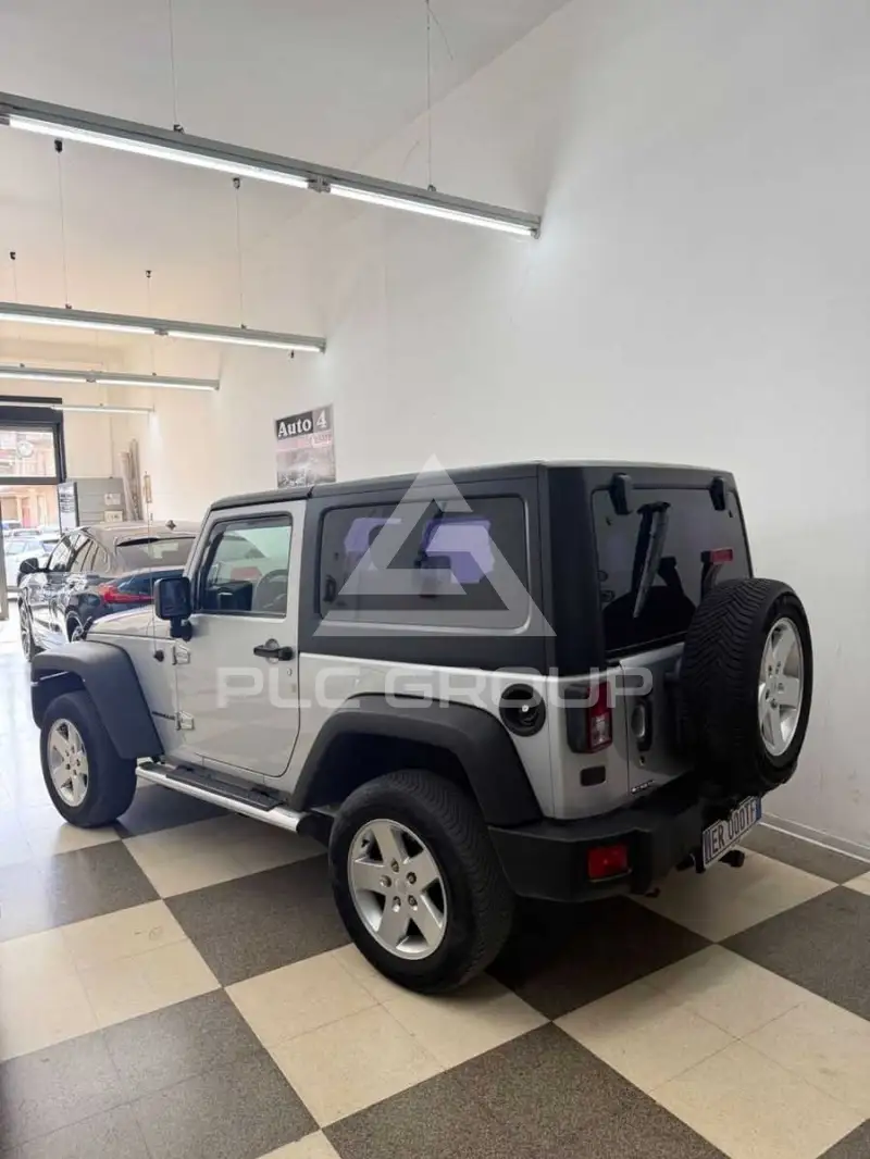 2012 Jeep WRANGLER