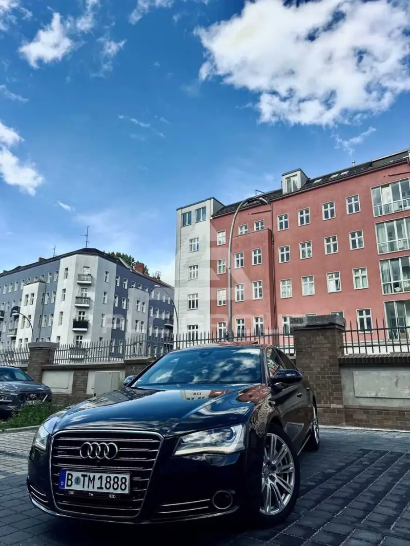 2012 Audi A8