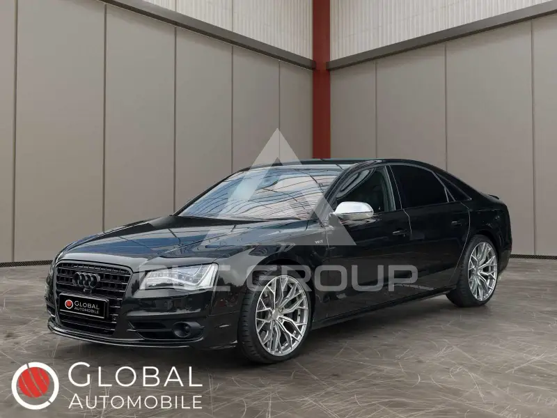 2012 Audi S8