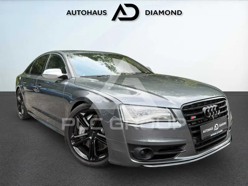 2012 Audi S8