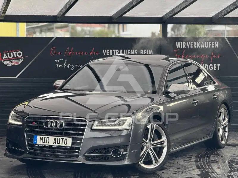 2012 Audi S8